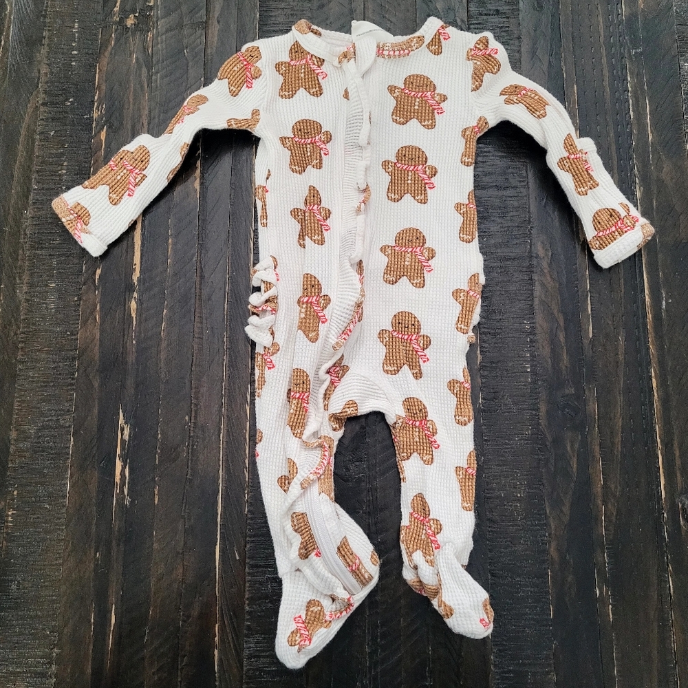 Organic Waffle Ruffle Zip Footie Gingerbread Man Size 0-3M